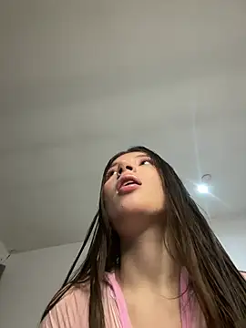 Snapshot of KatherinPol chatting on March 13, 2026, 1:12 am KatherinPol online show from March 13, 2026, 1:12 am