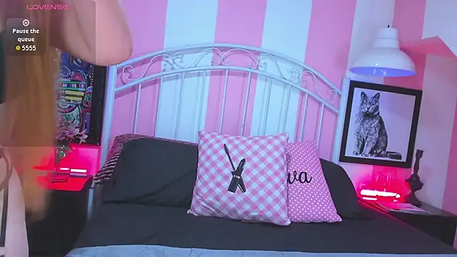 CameronRey  online show from October 7, 2025, 4:20 am