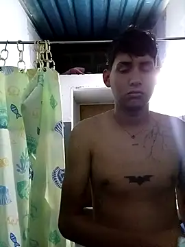 Snapshot of Luisneljc chatting on February 21, 2026, 10:38 am Luisneljc online show from February 21, 2026, 10:38 am