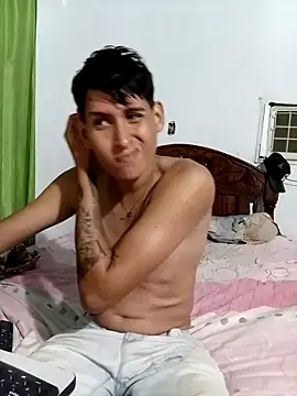 Snapshot of Luisneljc chatting on February 28, 2026, 5:25 pm Luisneljc online show from February 28, 2026, 5:25 pm