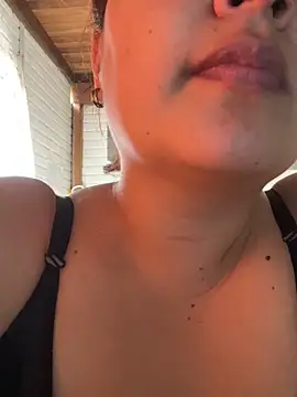 Cami Moon1 online show from October 14, 2025, 4:08 pm