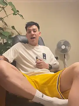 latava online show from October 19, 2025, 4:51 pm