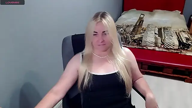 Snapshot of Ledi_Catherin chatting on July 28, 2026, 8:23 pm Ledi Catherin online show from July 28, 2026, 8:23 pm
