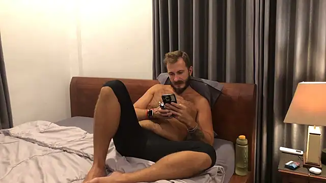 mrmaxiy online show from March 5, 2026, 11:28 am