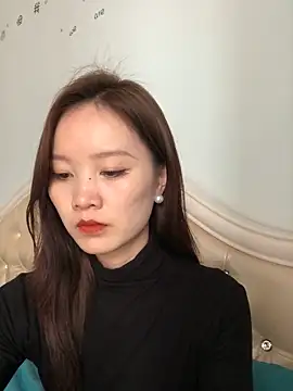 Mile-m online show from December 21, 2025, 6:09 am