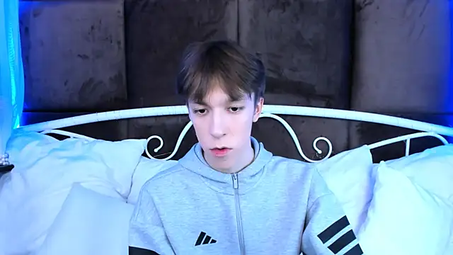 MarkBranston online show from November 15, 2025, 2:46 pm