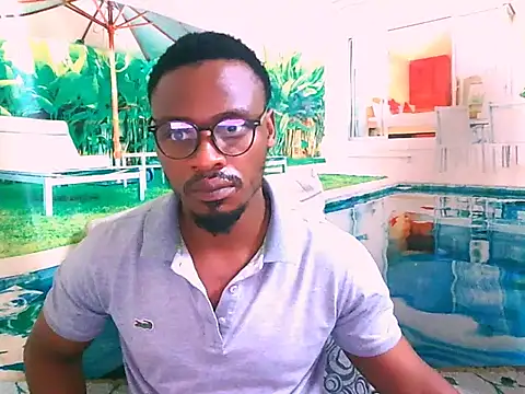 EbonyTiger69 online show from November 20, 2025, 6:18 pm