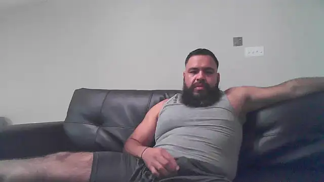 Snapshot of BigJohnBear39 chatting on October 4, 2025, 5:38 am BigJohnBear39 online show from October 4, 2025, 5:38 am
