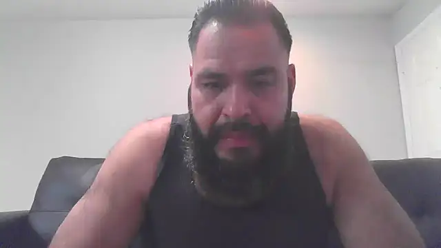 Snapshot of BigJohnBear39 chatting on October 6, 2025, 4:54 am BigJohnBear39 online show from October 6, 2025, 4:54 am