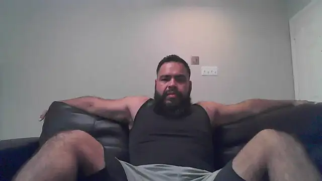 Snapshot of BigJohnBear39 chatting on October 9, 2025, 5:49 am BigJohnBear39 online show from October 9, 2025, 5:49 am
