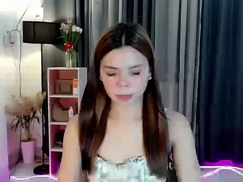 Snapshot of buttycamillex chatting on May 18, 2026, 4:13 pm buttycamillex online show from May 18, 2026, 4:13 pm