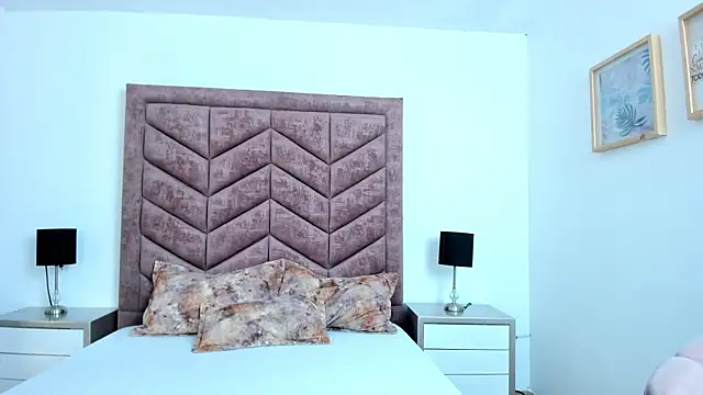 Alanha   online show from November 29, 2025, 11:19 pm