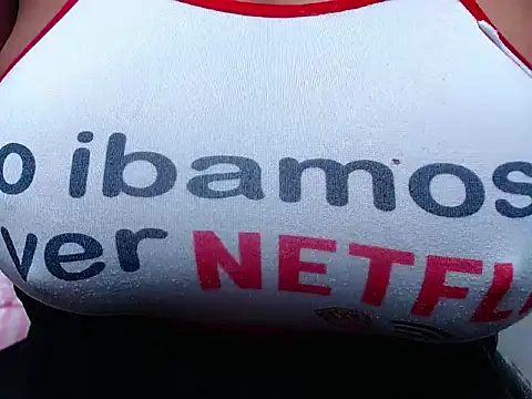 dalilah pervertt online show from October 15, 2025, 2:50 pm