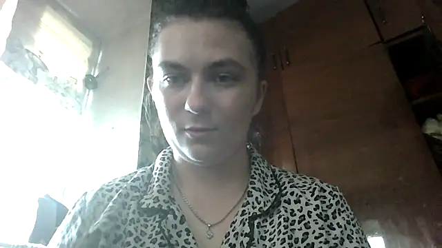Snapshot of Twolatte1520 chatting on July 16, 2026, 1:17 pm Twolatte1520 online show from July 16, 2026, 1:17 pm