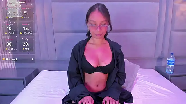 AliceJackkson online show from October 17, 2025, 11:35 am