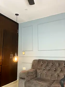 Rose monroee online show from December 1, 2025, 7:41 pm