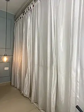 Rose monroee online show from February 7, 2026, 7:39 pm