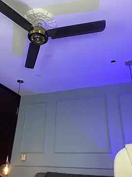 Rose monroee online show from April 8, 2026, 7:47 pm