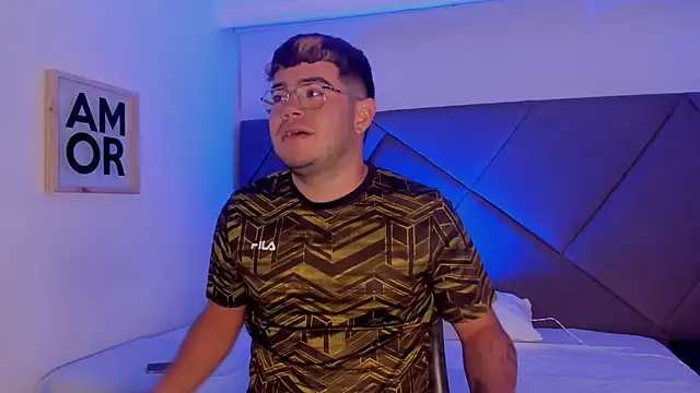 Snapshot of thiago_occonor chatting on November 3, 2025, 8:21 pm thiago occonor online show from November 3, 2025, 8:21 pm