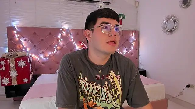 Snapshot of thiago_occonor chatting on November 15, 2025, 8:38 pm thiago occonor online show from November 15, 2025, 8:38 pm