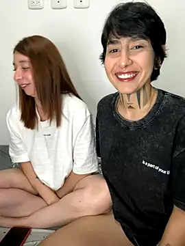 DaisyEmily online show from October 19, 2025, 11:16 pm