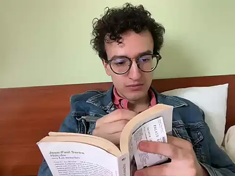 Poeta98xh online show from October 4, 2025, 1:53 pm