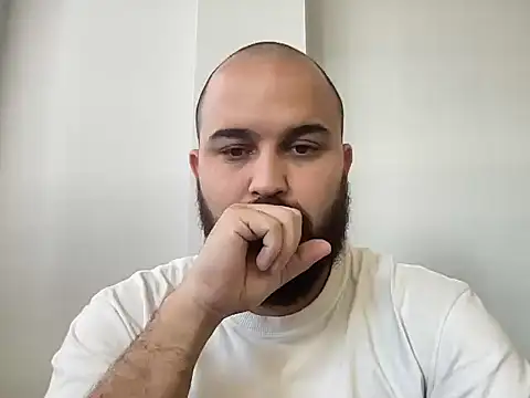 Snapshot of mayday2025m chatting on November 26, 2025, 2:29 pm mayday2025m online show from November 26, 2025, 2:29 pm