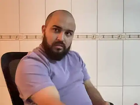 Snapshot of mayday2025m chatting on December 4, 2025, 2:10 am mayday2025m online show from December 4, 2025, 2:10 am