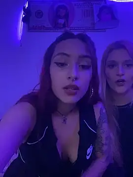 Snapshot of amatista7768 chatting on October 29, 2025, 12:02 am amatista7768 online show from October 29, 2025, 12:02 am