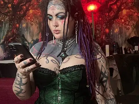 nyxvelon online show from February 4, 2026, 10:58 pm