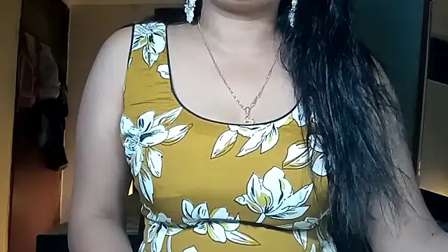 Snapshot of horny_milf_couple chatting on June 13, 2026, 7:45 pm horny milf couple online show from June 13, 2026, 7:45 pm