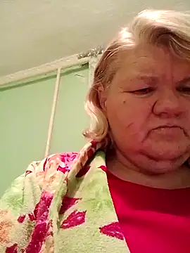 LusiyaGold5 online show from January 6, 2026, 10:23 pm