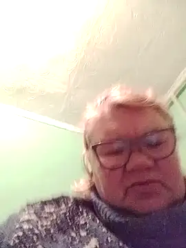 LusiyaGold5 online show from March 1, 2026, 11:29 pm