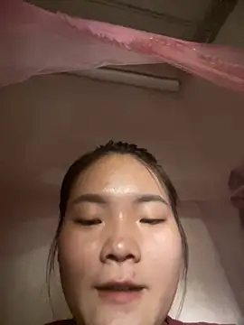 Beautiful-light22 online show from October 16, 2025, 8:15 am