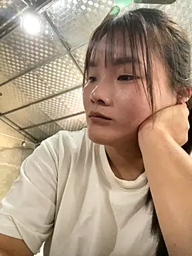 Beautiful-light22 online show from October 25, 2025, 1:24 am