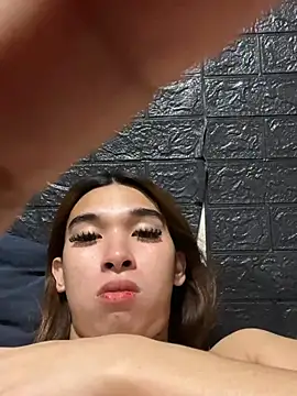 Yourdreamgoddess online show from April 13, 2026, 5:51 pm