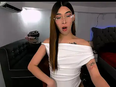 Snapshot of Yourdreamgoddess chatting on June 20, 2026, 4:37 am Yourdreamgoddess online show from June 20, 2026, 4:37 am