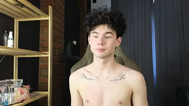 Cute Mike online show from April 24, 2026, 8:28 am