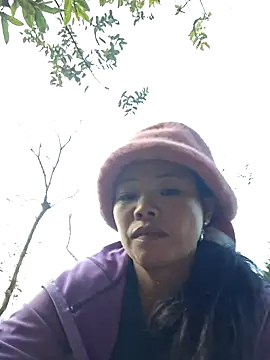 miomio-12 online show from October 28, 2025, 9:46 am