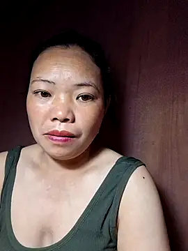 miomio-12 online show from October 30, 2025, 9:26 pm