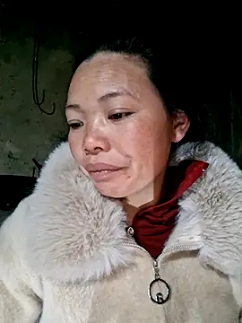 miomio-12 online show from February 13, 2026, 3:19 pm