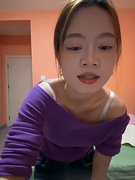 Snapshot of qingzi1218 chatting on October 18, 2025, 11:00 am qingzi1218 online show from October 18, 2025, 11:00 am