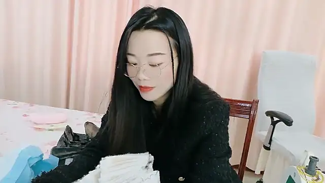 CCOO520 online show from November 5, 2025, 3:50 am