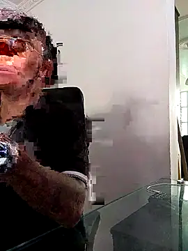 Snapshot of EithanFuckboys chatting on October 28, 2025, 1:36 pm EithanFuckboys online show from October 28, 2025, 1:36 pm