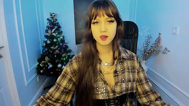 TiffanyYounge online show from December 5, 2025, 12:25 pm