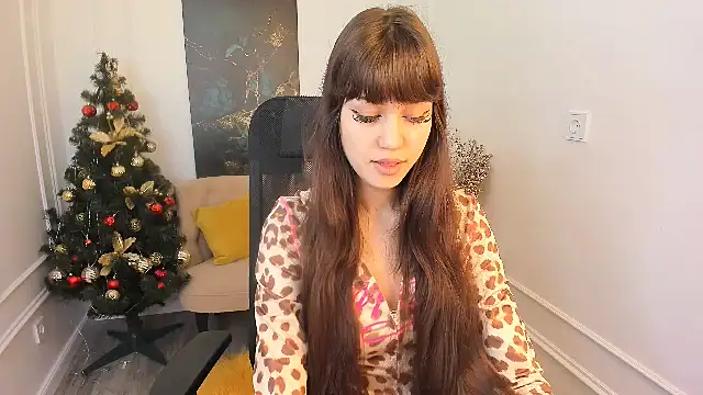 TiffanyYounge online show from January 8, 2026, 4:26 am