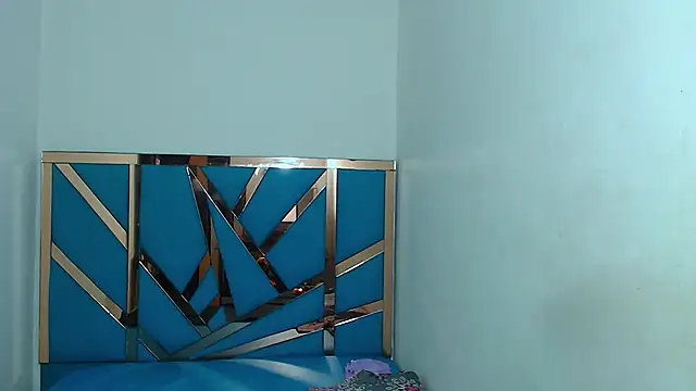 monserrath bitch naughty online show from December 19, 2025, 7:15 am