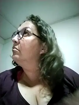 -saraqueen- online show from November 11, 2025, 5:07 am