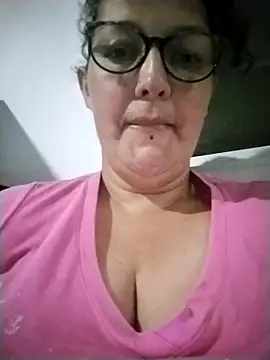 -saraqueen- online show from December 19, 2025, 3:24 am