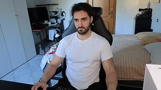 Al3xox02 online show from February 21, 2026, 12:17 pm